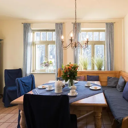 Ferienhaussiedlung Strandperlen Kuestenhof 4a فاستروم